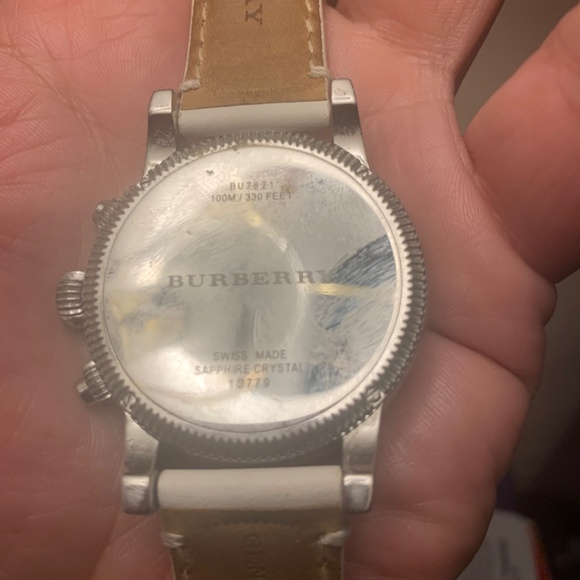 Watch - Picture 3 of 3